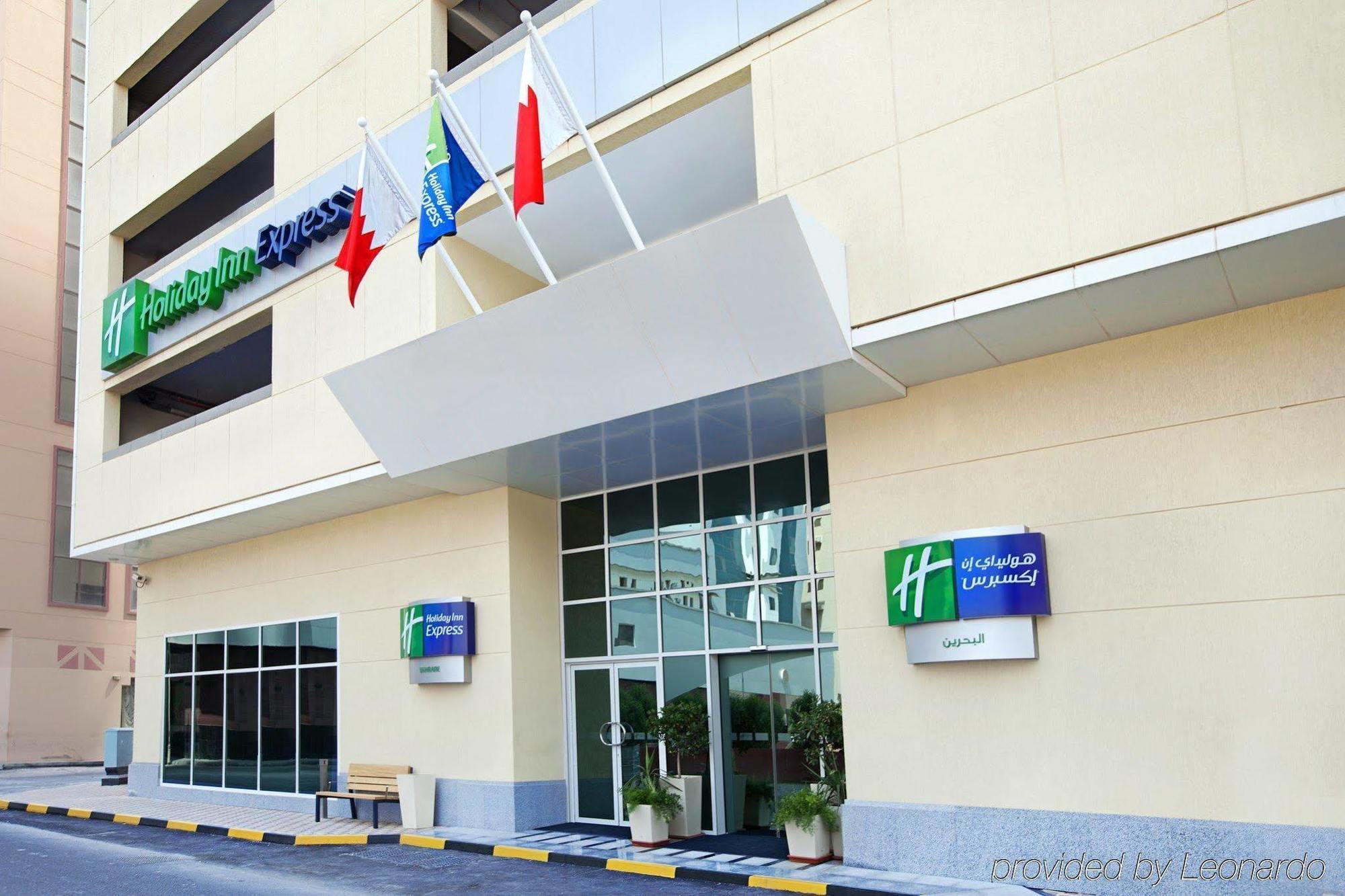 Holiday Bahrain Hotel Manama Exterior photo