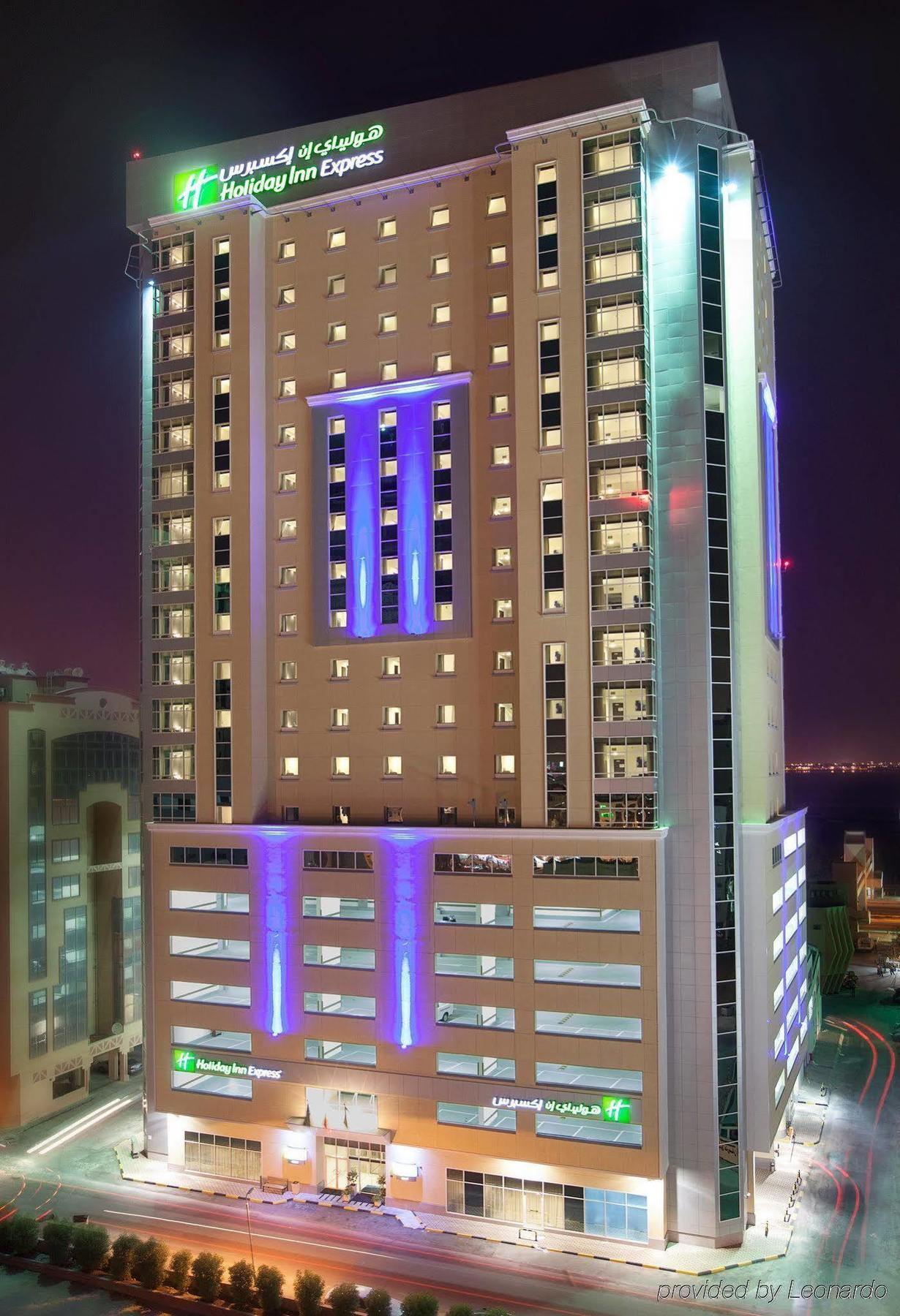 Holiday Bahrain Hotel Manama Exterior photo
