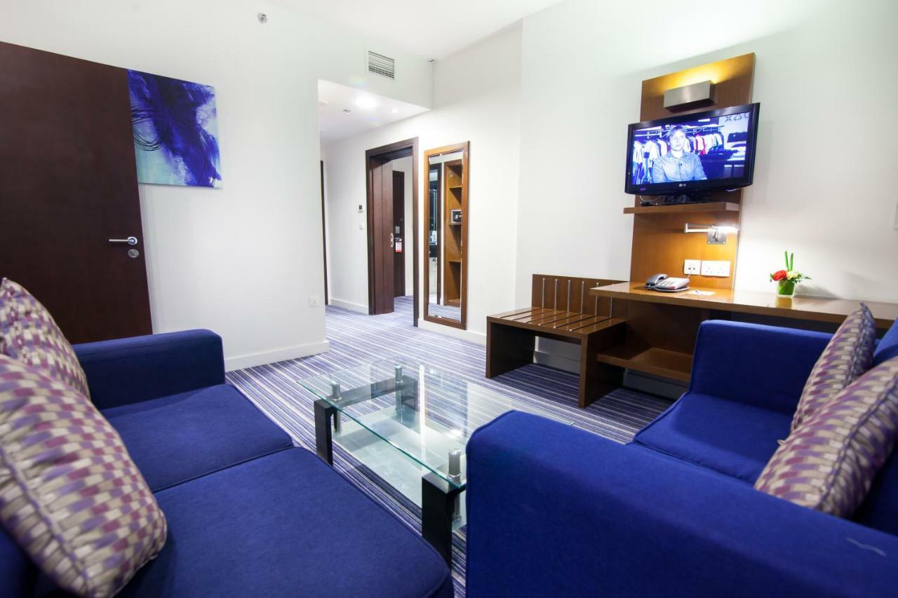 Holiday Bahrain Hotel Manama Exterior photo