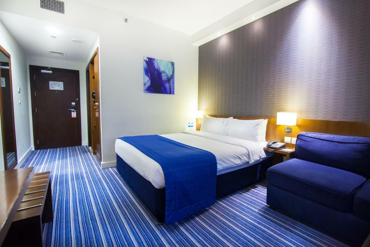 Holiday Bahrain Hotel Manama Exterior photo